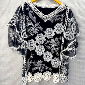 Sapphire Embroidered Crochet Women’s Floral Blouse Tunic Boho Black White Size S